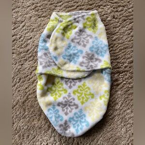 Fleece Swaddle in Blue, Lime, Yellow, Gray & White Pattern